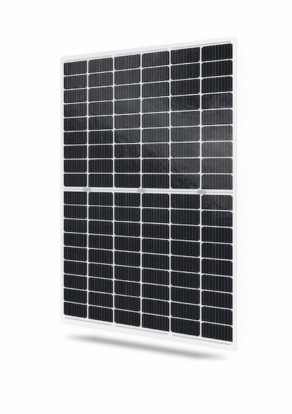 Saulės elektrinės įrengimas su lietuviškais saulės moduliais Solid Bifacial 